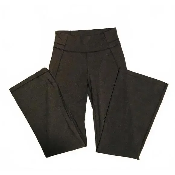 Lululemon Groove Flare High Rise Women’s Pants Size 10 NWOT - Picture 2 of 4